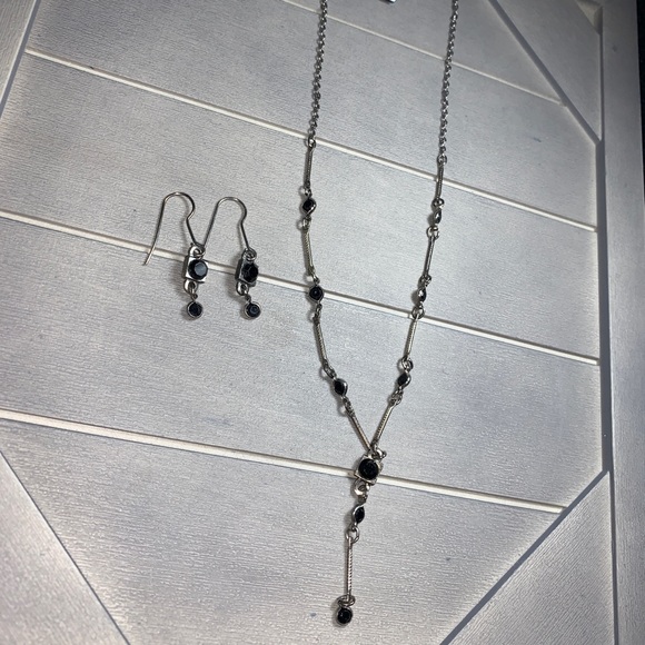Set pair of earrings and necklace - Picture 1 of 2